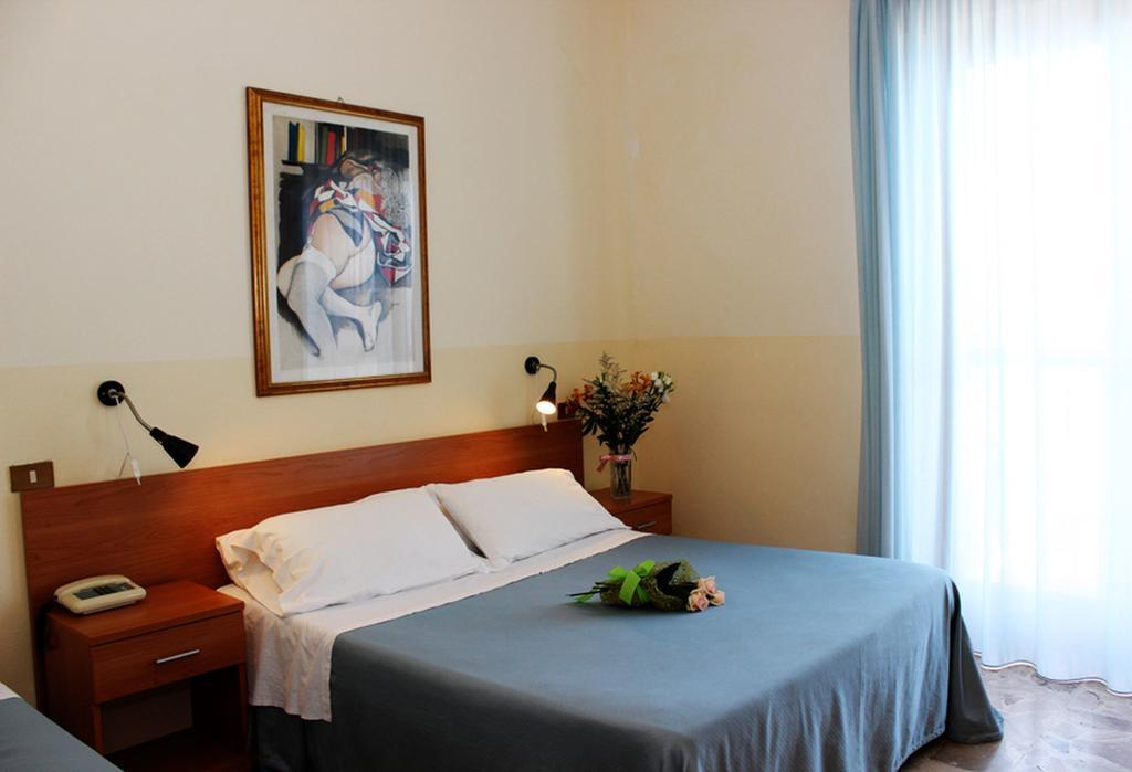Hotel Nuovo Faro Capo dʼOrlando